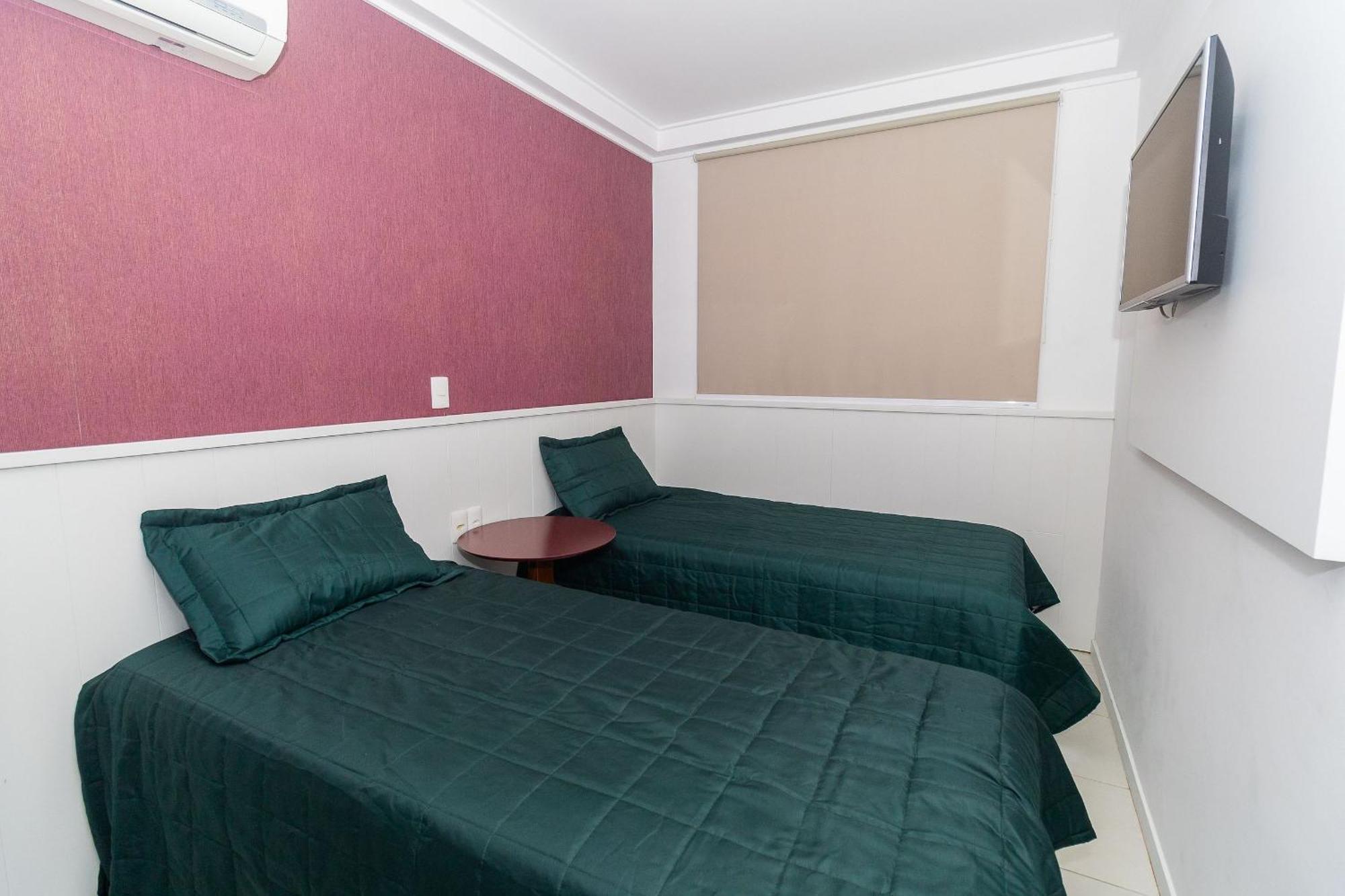 Cardeal 206B - Aconchegante Apartamento Na Praia De Bombas - 2 Dormitorios 5 Pessoas - بومبينهاس المظهر الخارجي الصورة